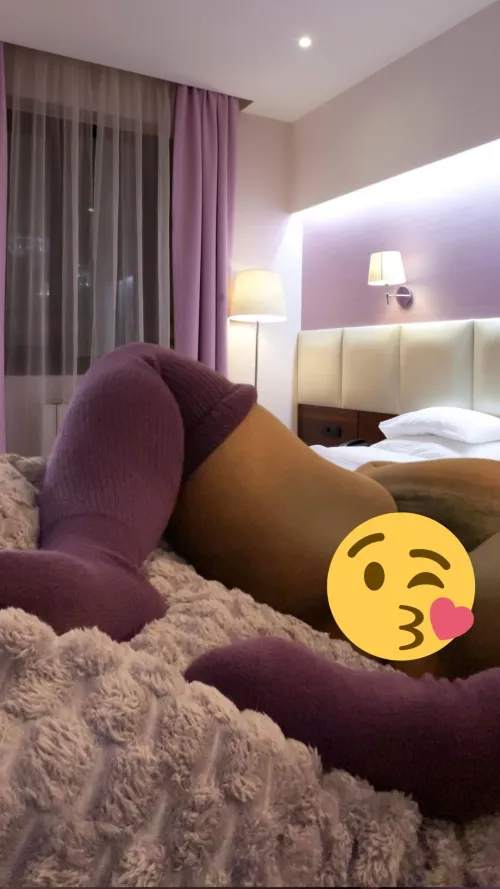 Thumbnail Fan's Fantasy: Hotel Fun with 3_2_1_Bbw's Socks Adventure | socksgonewild