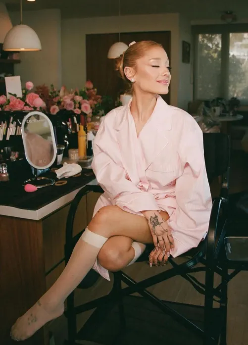 Thumbnail Successful-Dance2598 Explores Ariana Grande in CelebsGW
