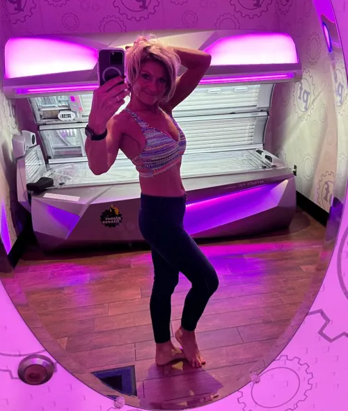 Thumbnail Get Ready for Heat: Kandiisweet01 Teases in OnlyFans Update
