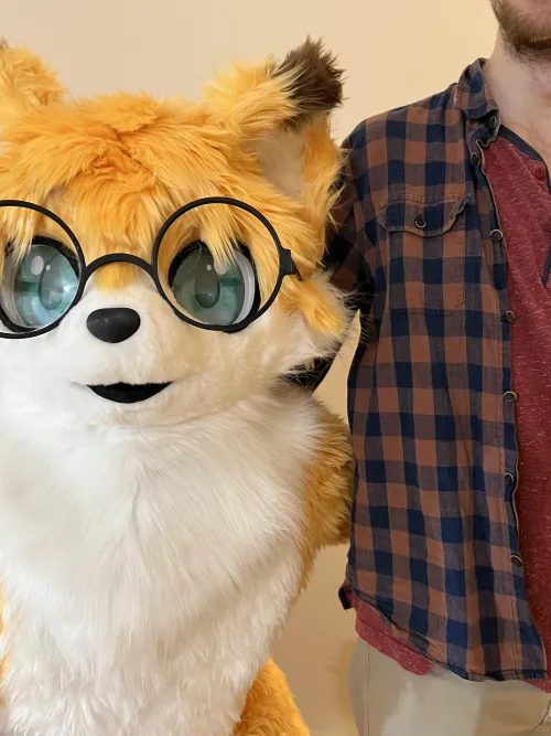 Thumbnail CatalopeSeats Shares Furry Selfie with Friend