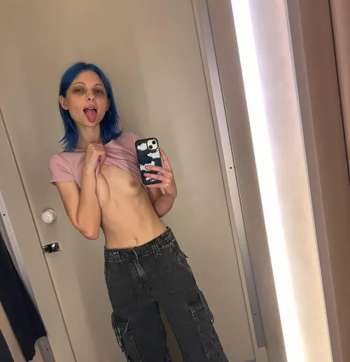 Thumbnail Exploring Sensuality: Uncovered Desires - lismilecutie | TotalBabes