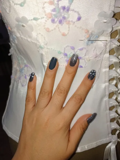 Thumbnail Imagining Stunning Nails on Your Body | EmmNnata