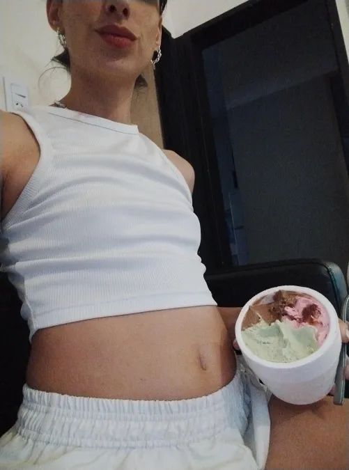 Thumbnail Comfort in Discomfort: 'My Belly Is Killing Me' by honeyhotgirl