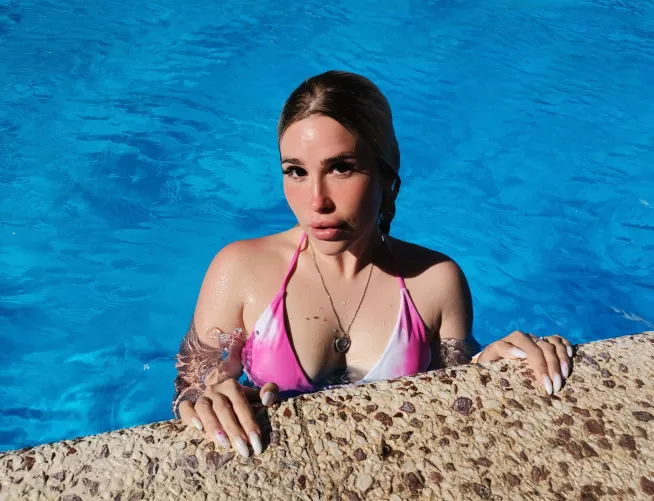 Thumbnail Pool time for this girl in a swimsuit by KittieeSweet