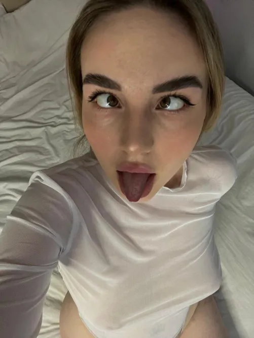 Thumbnail Embracing Authenticity: The Story of a Real Ahegao Girl by EmberVeill