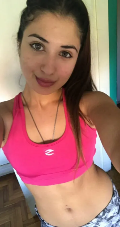 Thumbnail Stunning Style Alert: UrSweetBabyyx in a Croptopgirls Look