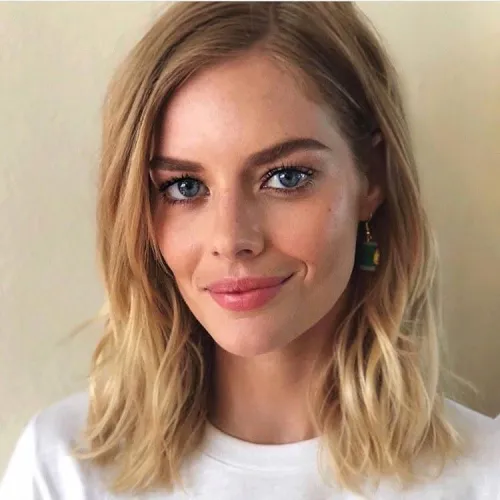 Thumbnail Discover Samara Weaving's Beauty - Pretty Girls Edition