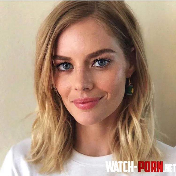 Samara Weaving by JumpySignature5588