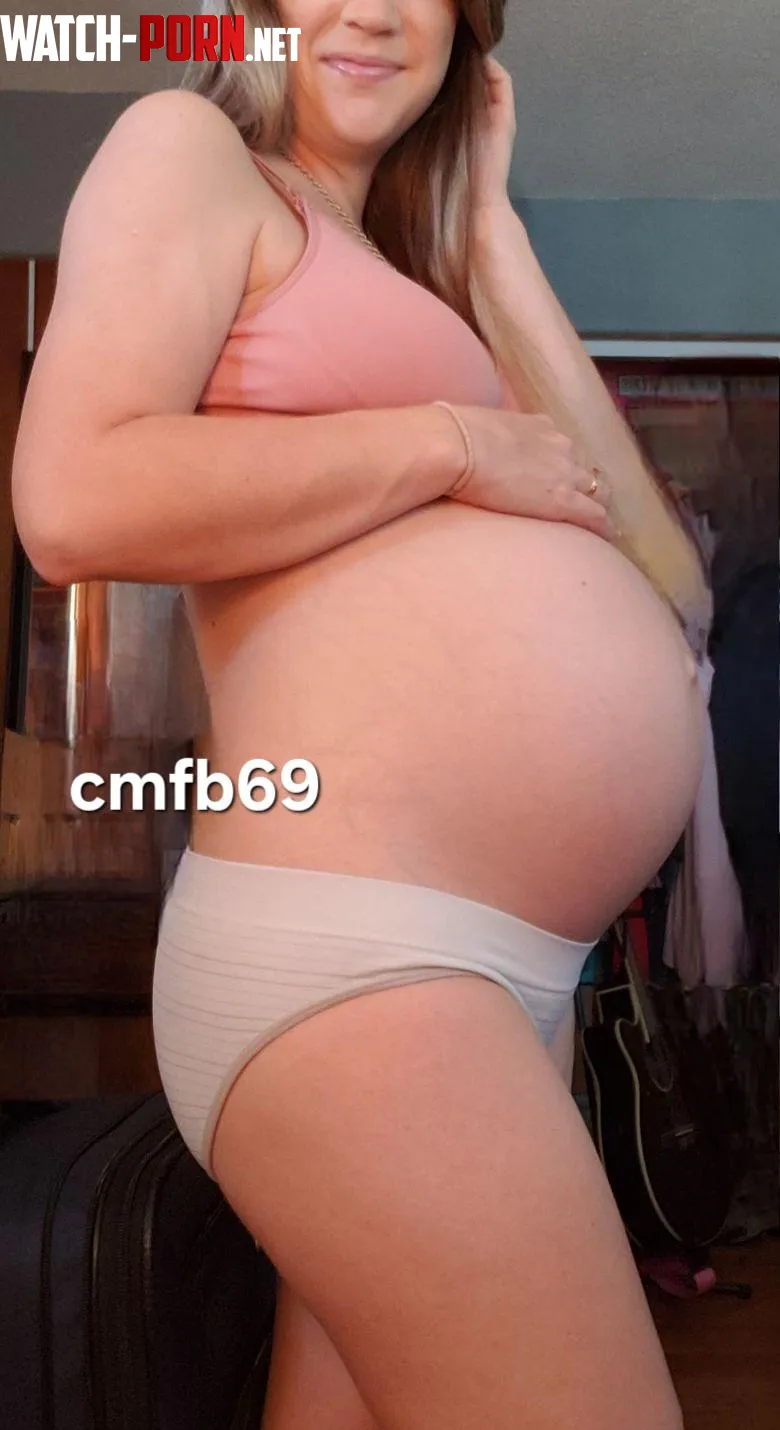 Twins pregnancy by cmfb69