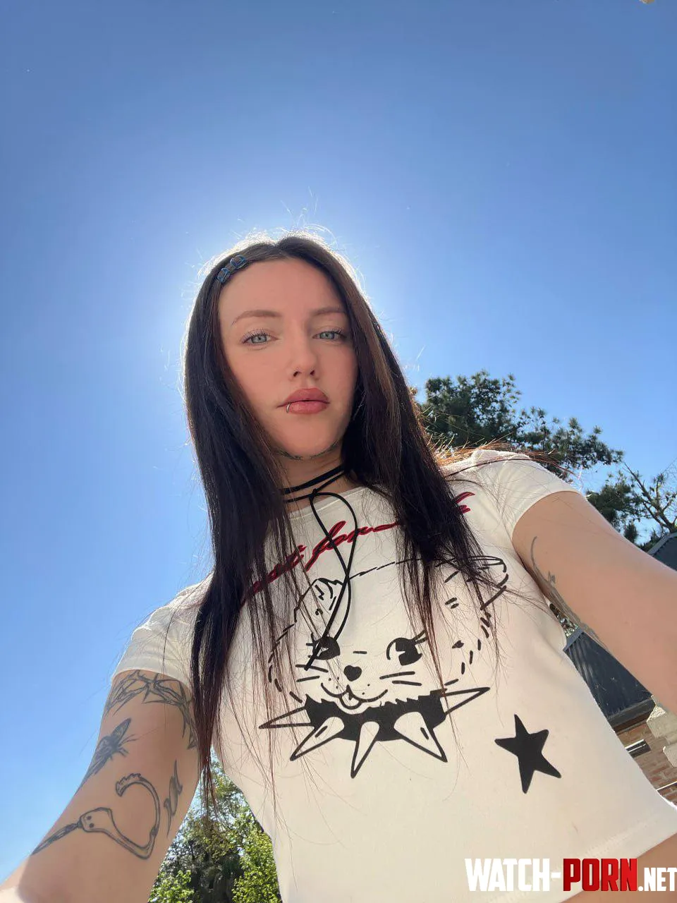 Spreading good vibes under the sun by ursharonfox