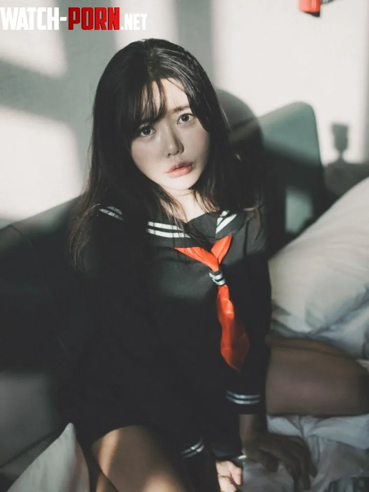 Gorgeous Asian girl by nomadgirlx