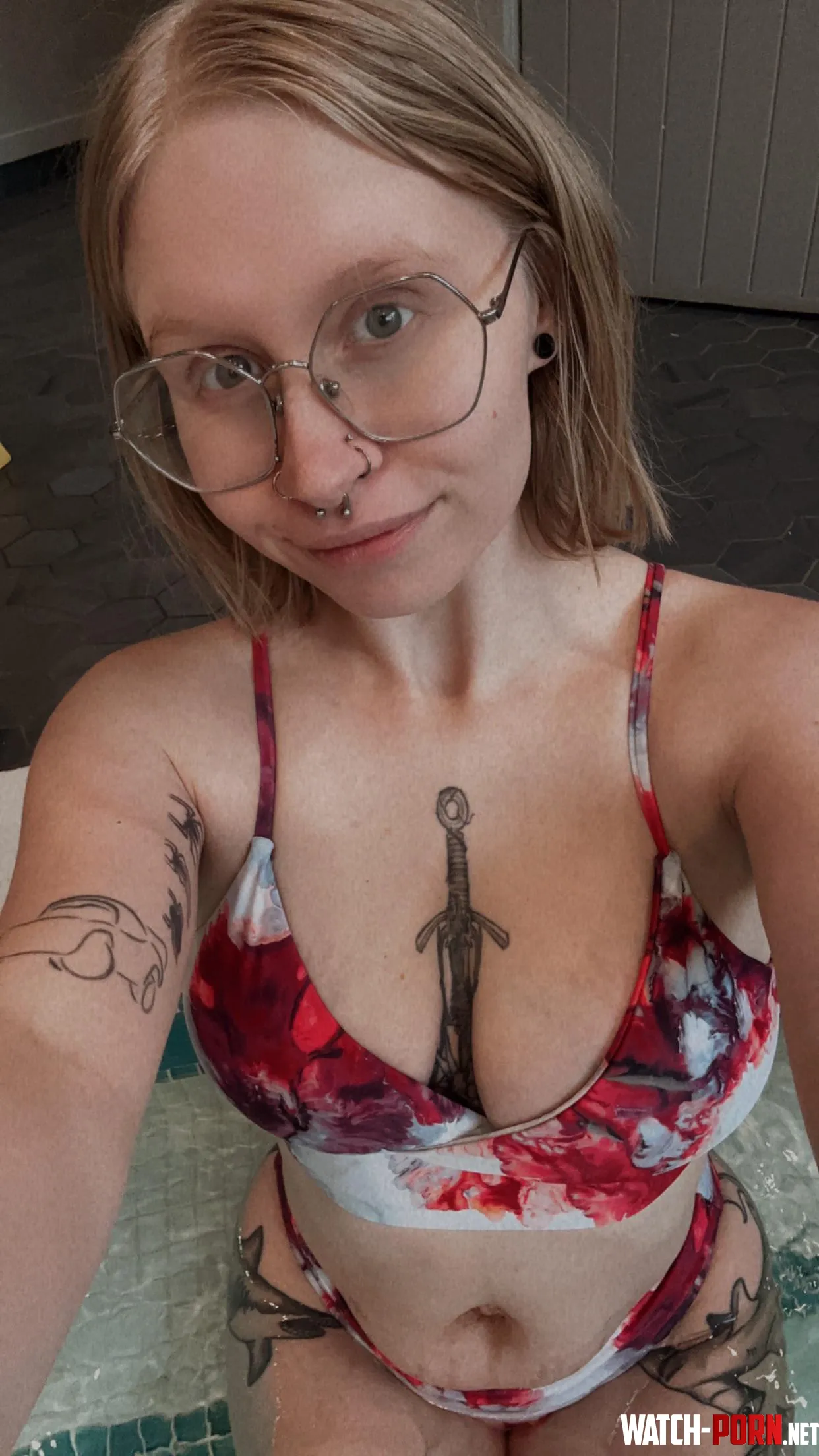 Can this milf still pull off a bikini  by Monique_dancing