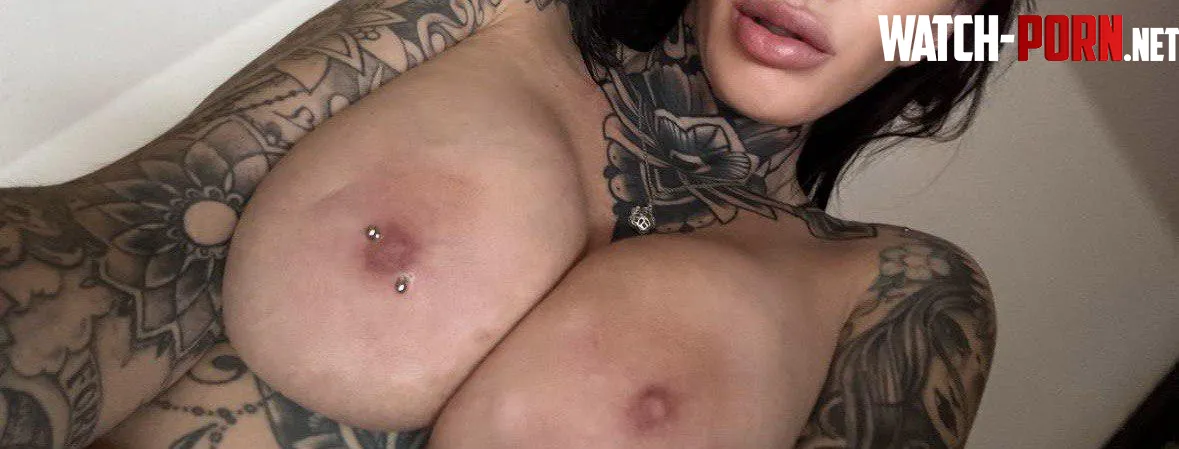 I want you to fill me full of cum and fuck my ass please by jeessiiccaa5