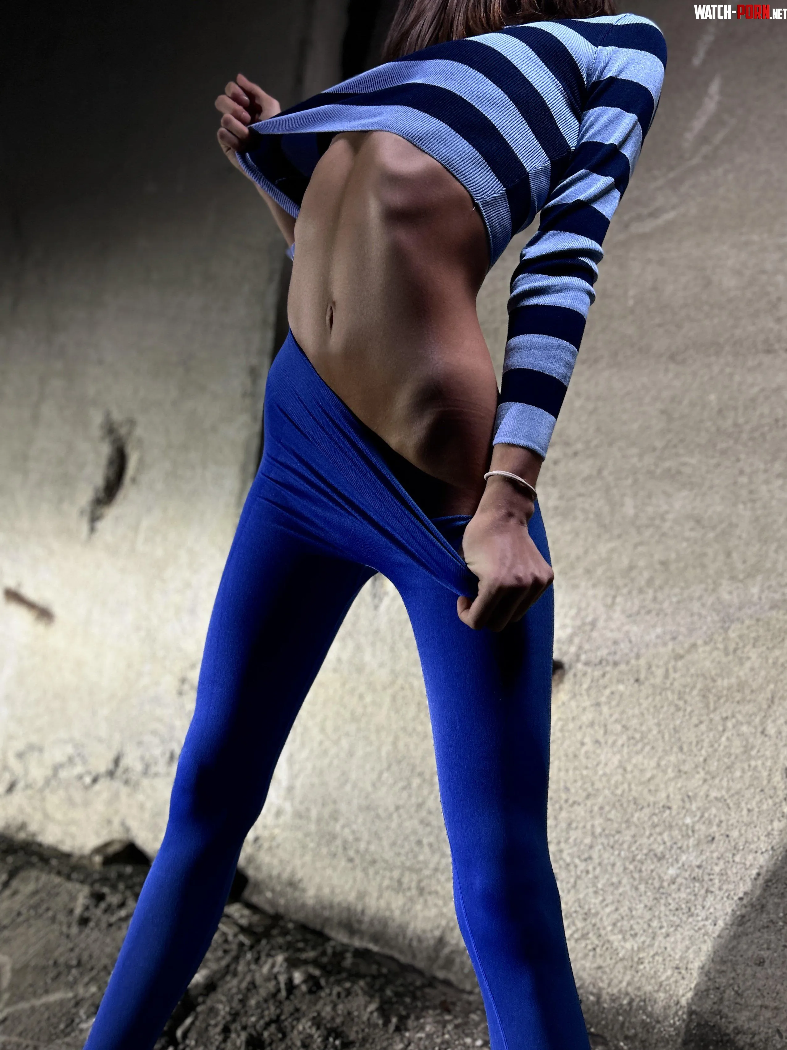 I love brightly colored leggings by la_skinny