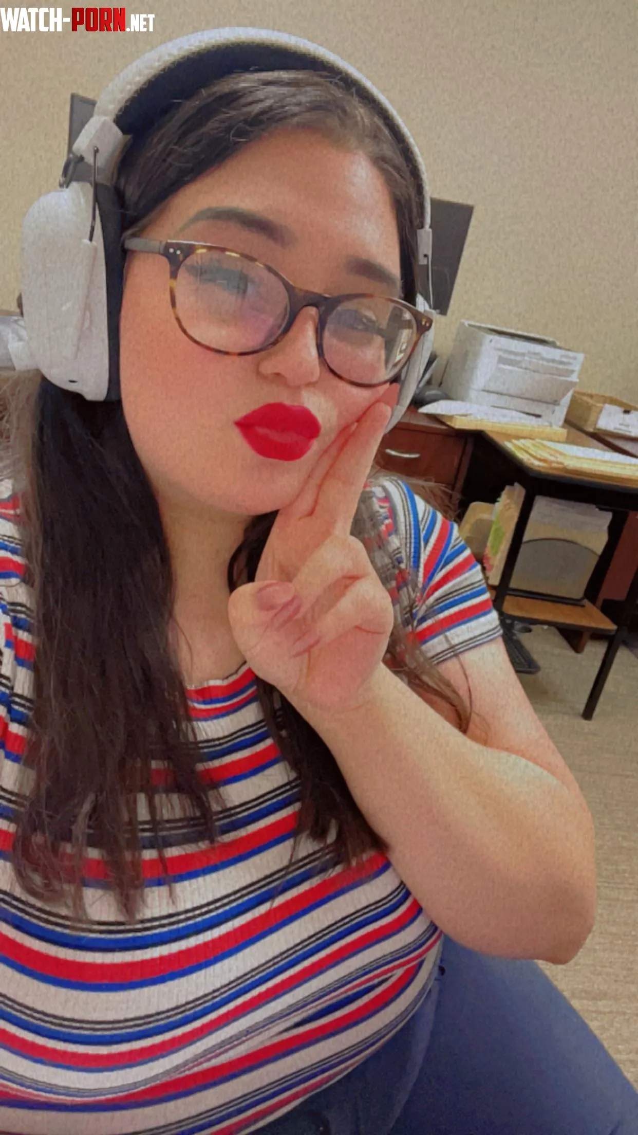 Im just an office girlie  by HellsBells_4225