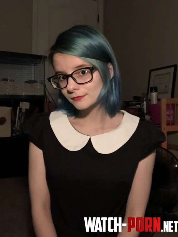 Cute red lip  by littlerosieroe