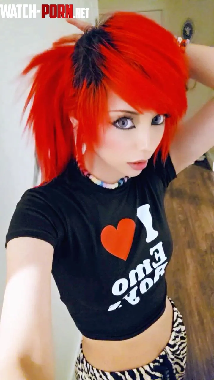 My hair is always so brightt by Gotholotls
