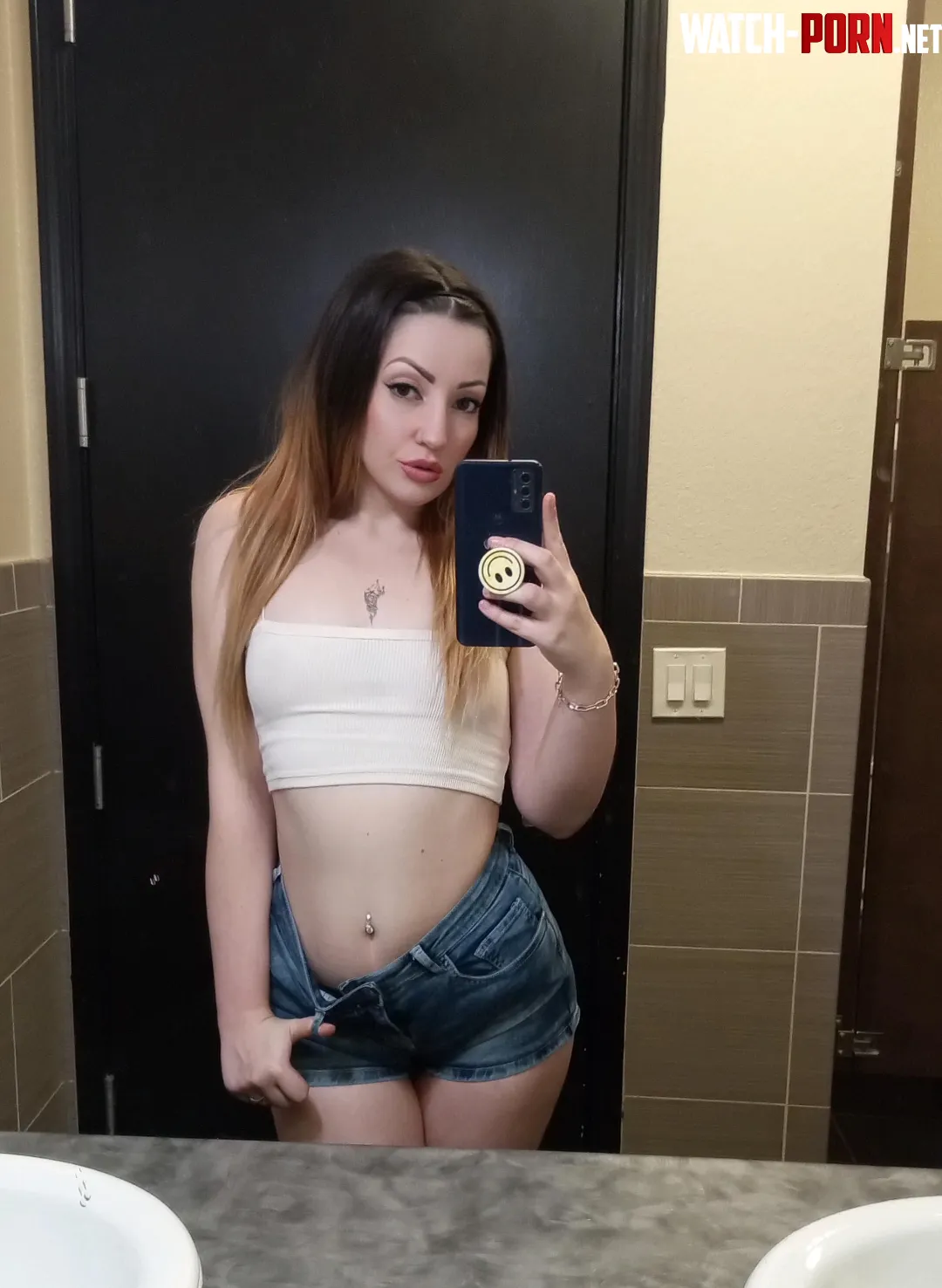 Just another seductive mirror selfie   by SeductiveIntellect