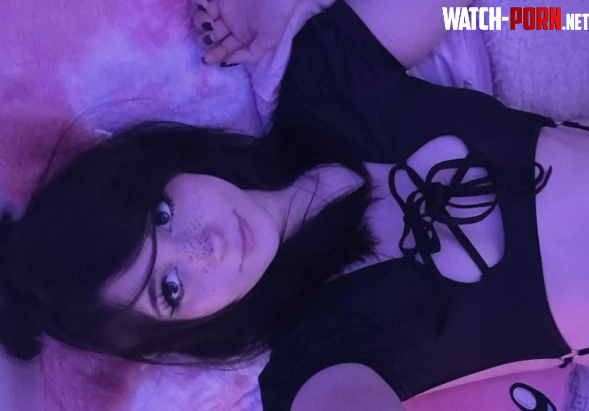 noone fucks alt girls anymoren by Queasy_Arm7585