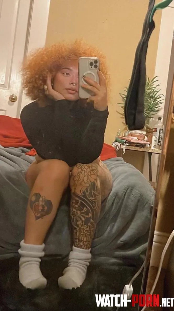 Latina with stinky socks wants to smother you F by atlmonalisa