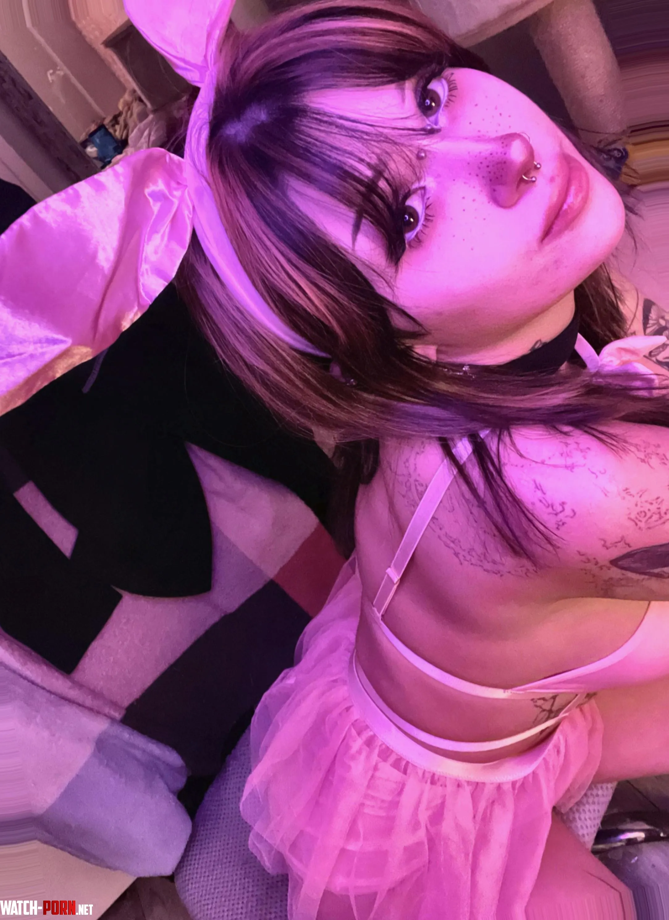 ur bunny needs an older guy to ride him alll night   by rosiewayffu
