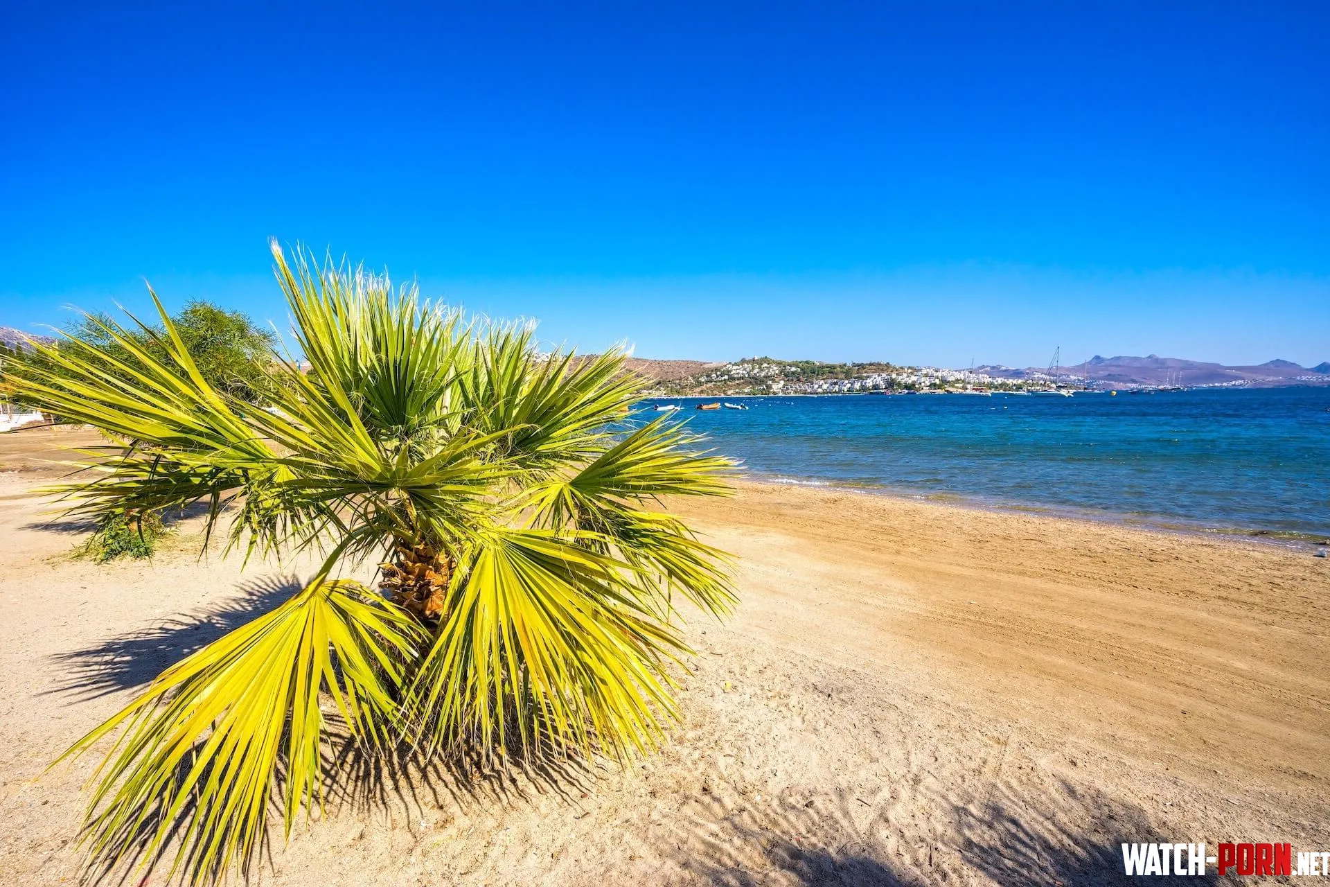Bodrum Beach by hypoxia04
