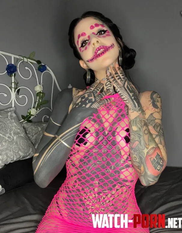 Are you ripping the tape off or keepingiton by Imdollydarko