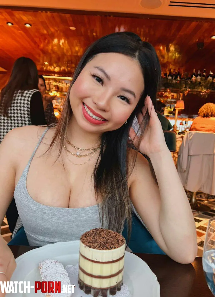 Do you think this classy girl deserves a classy date by Able_Appearance_5806