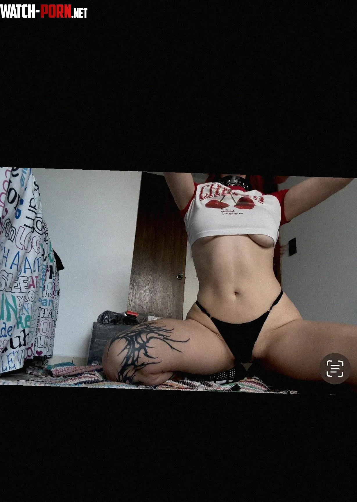on the hunt for someone to get dirty with by Leni_Lust