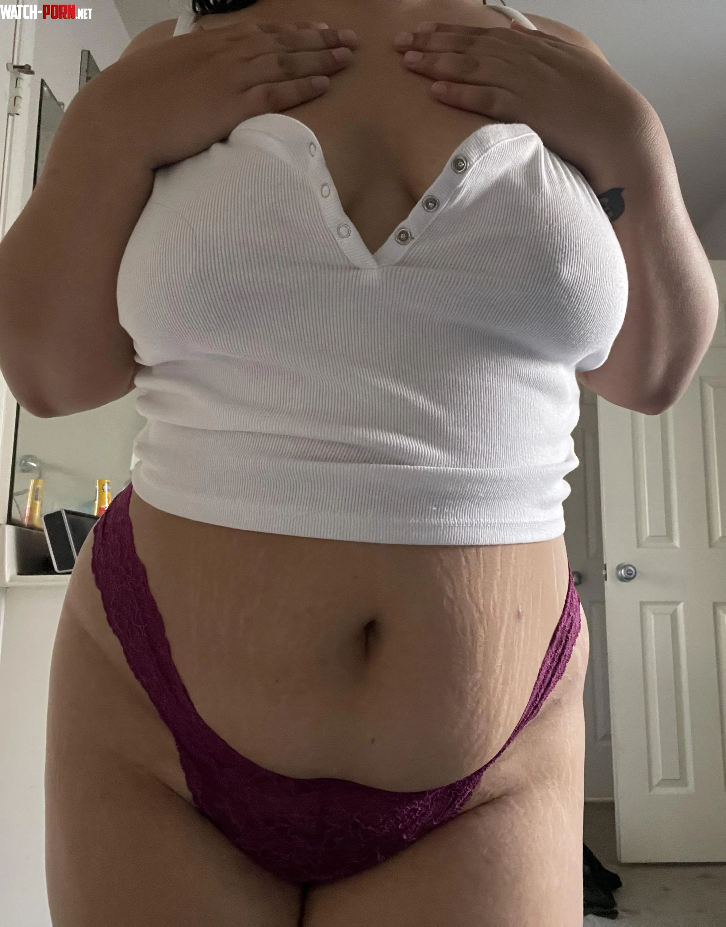 Hii I need some kisses  by rosebudbbyxxx