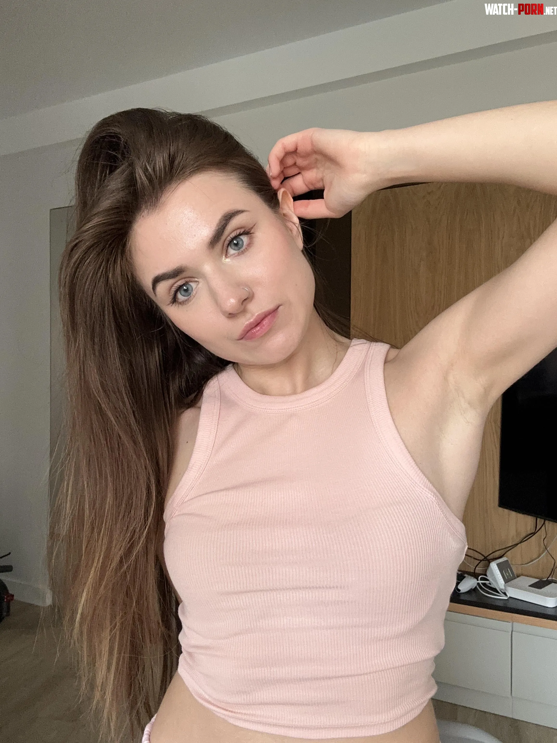 Just a brunette that will steal the spot light are you captivated by preciousalexx