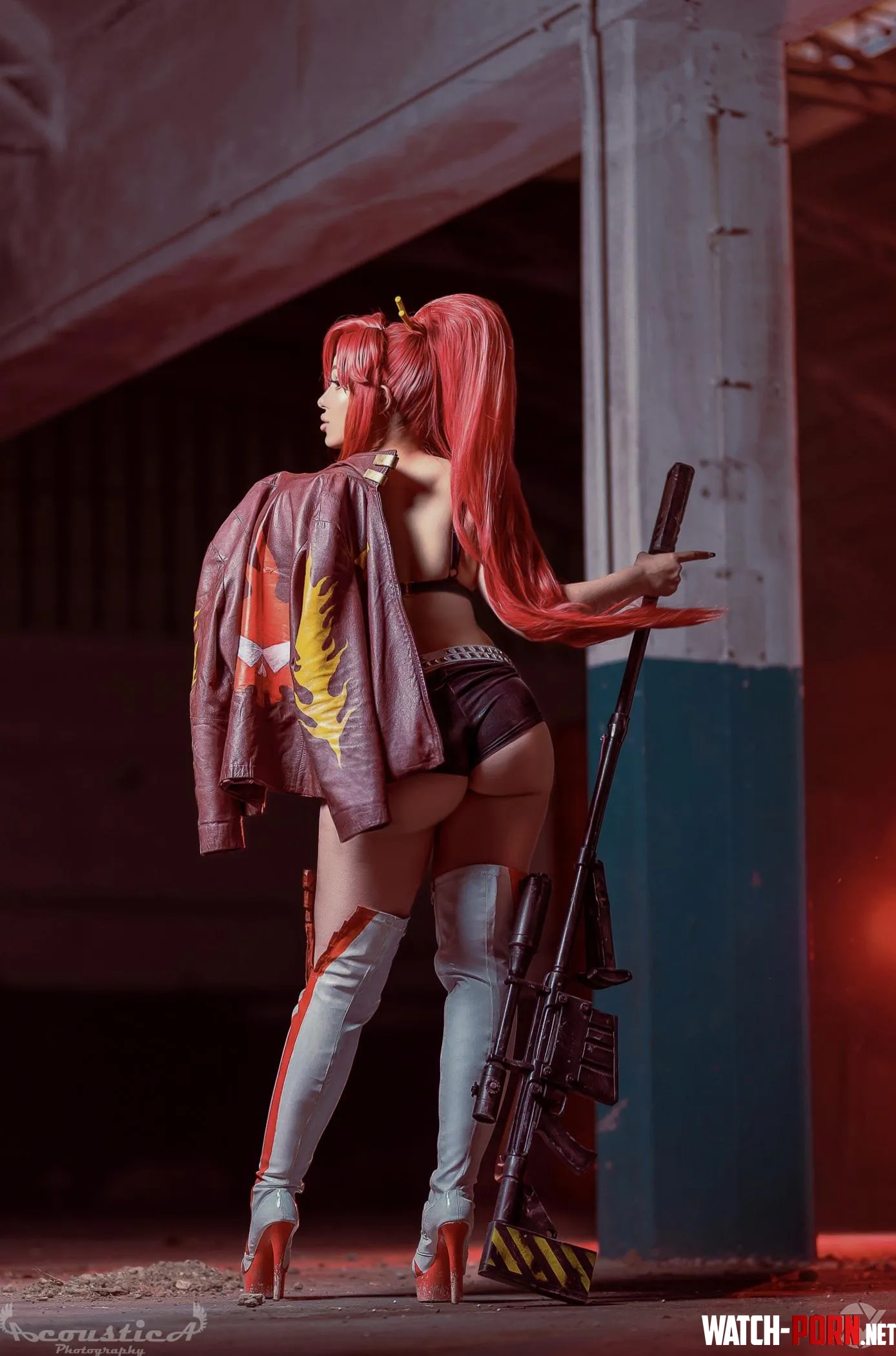 Yoko waiting for orders by alexisakahana