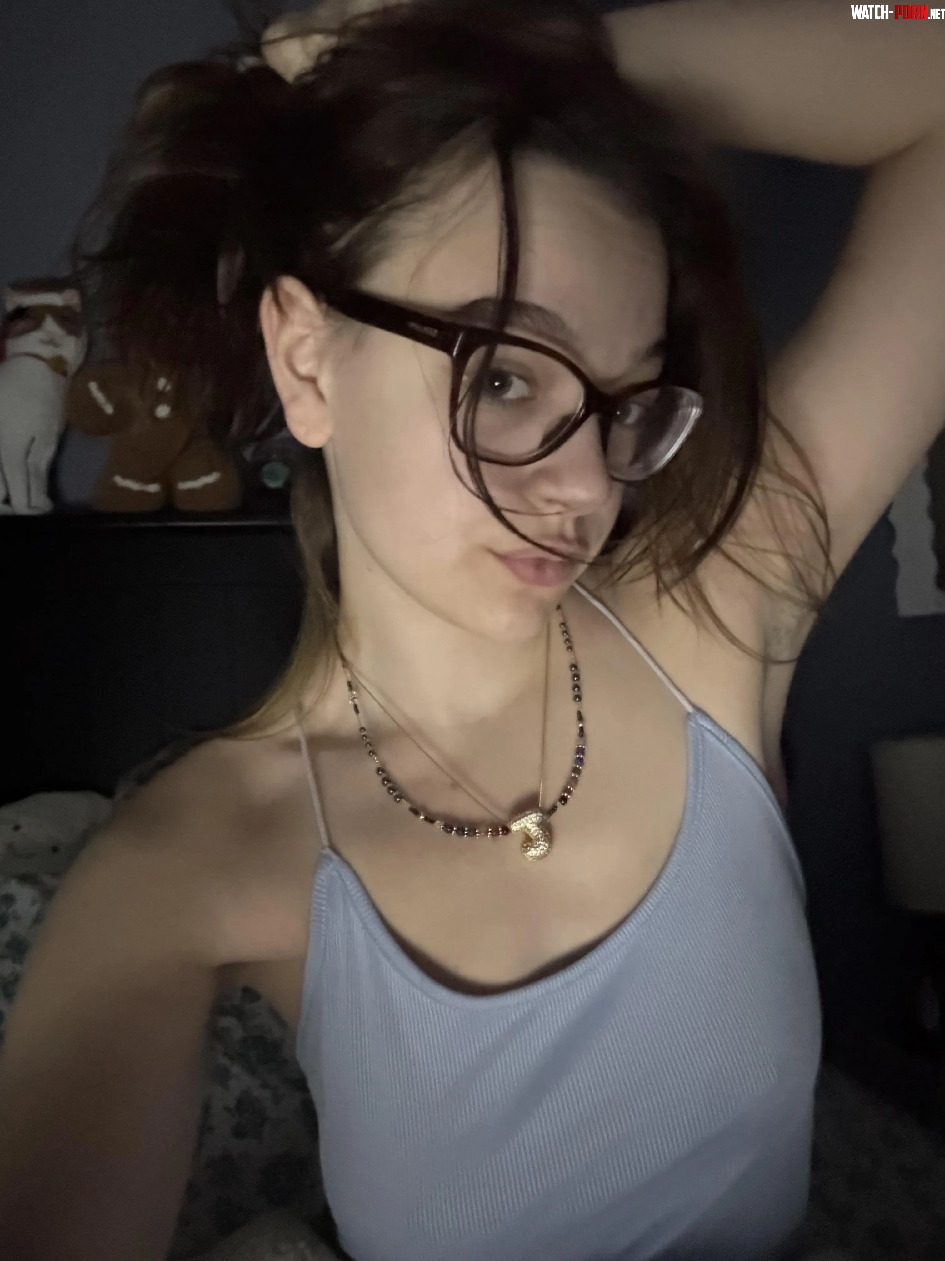 wish you were here to hold my hair back   by guessyoufoundm3