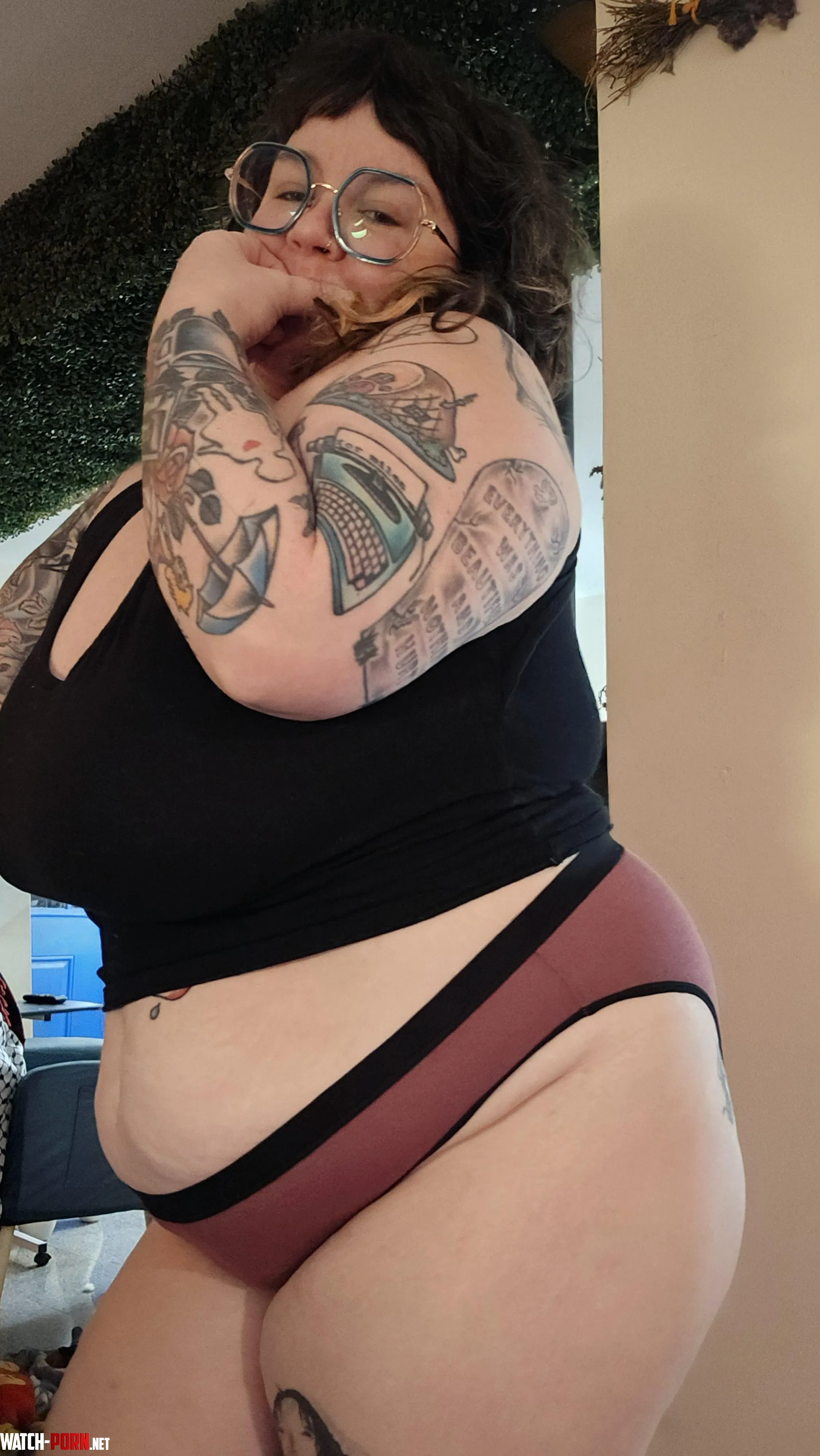 Saturdays are for doing arts and crafts in your undies by xluanneplatterx