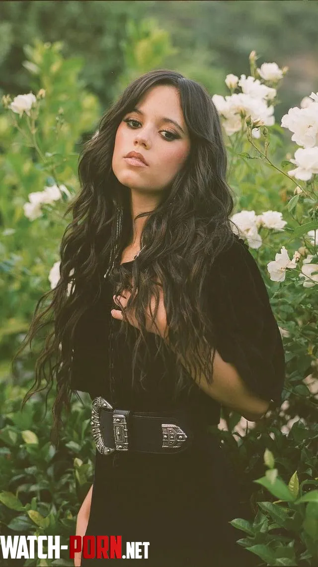 Jenna Ortega  by danib_127