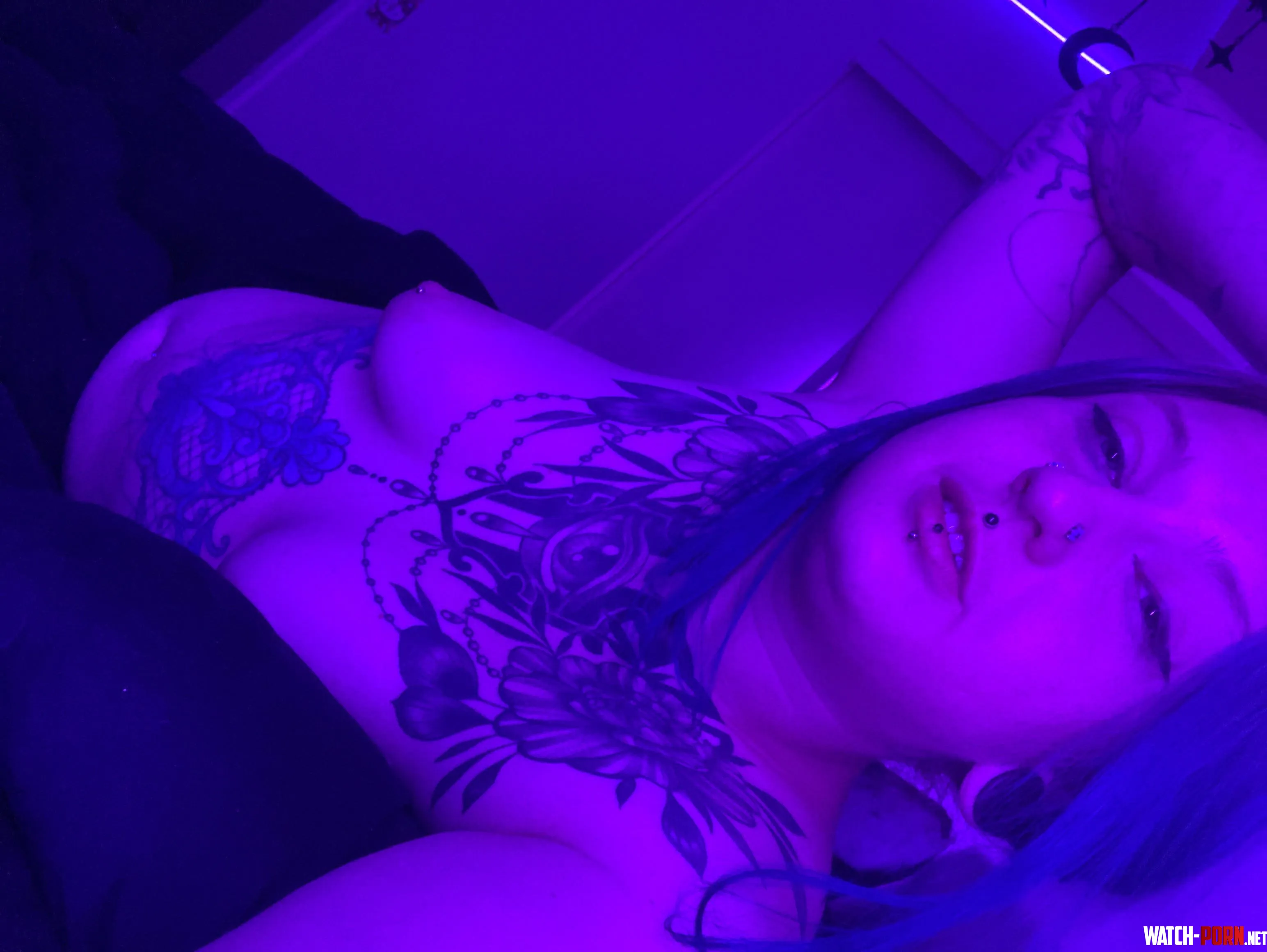 pov youre next to me in bed by s0urbats
