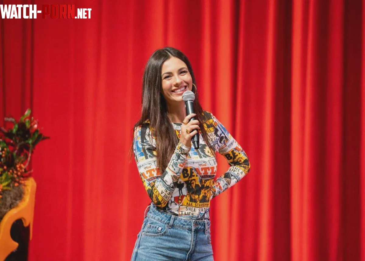 Victoria Justice by sagar9175