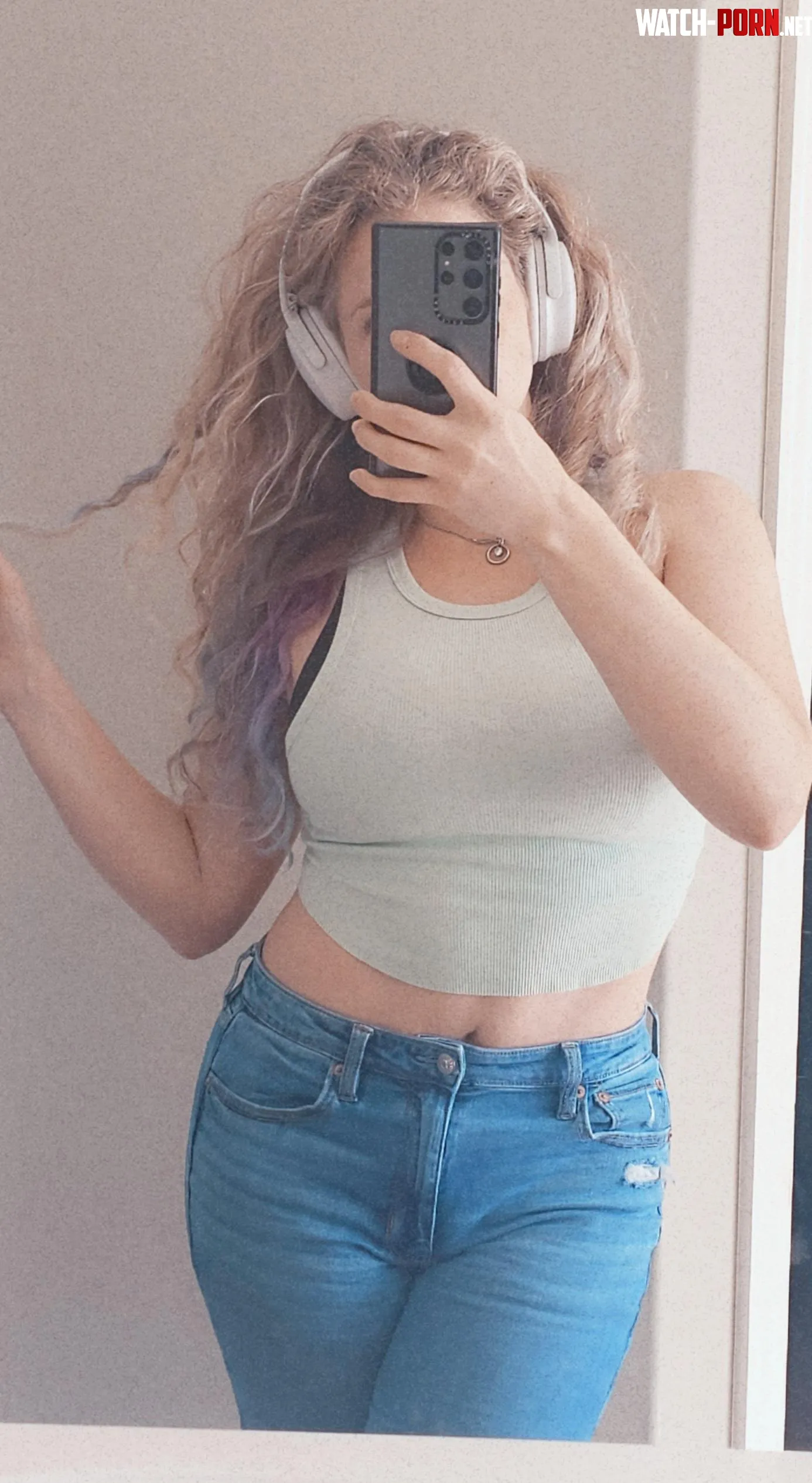 Mirror moment by lizzystarr_hotwife