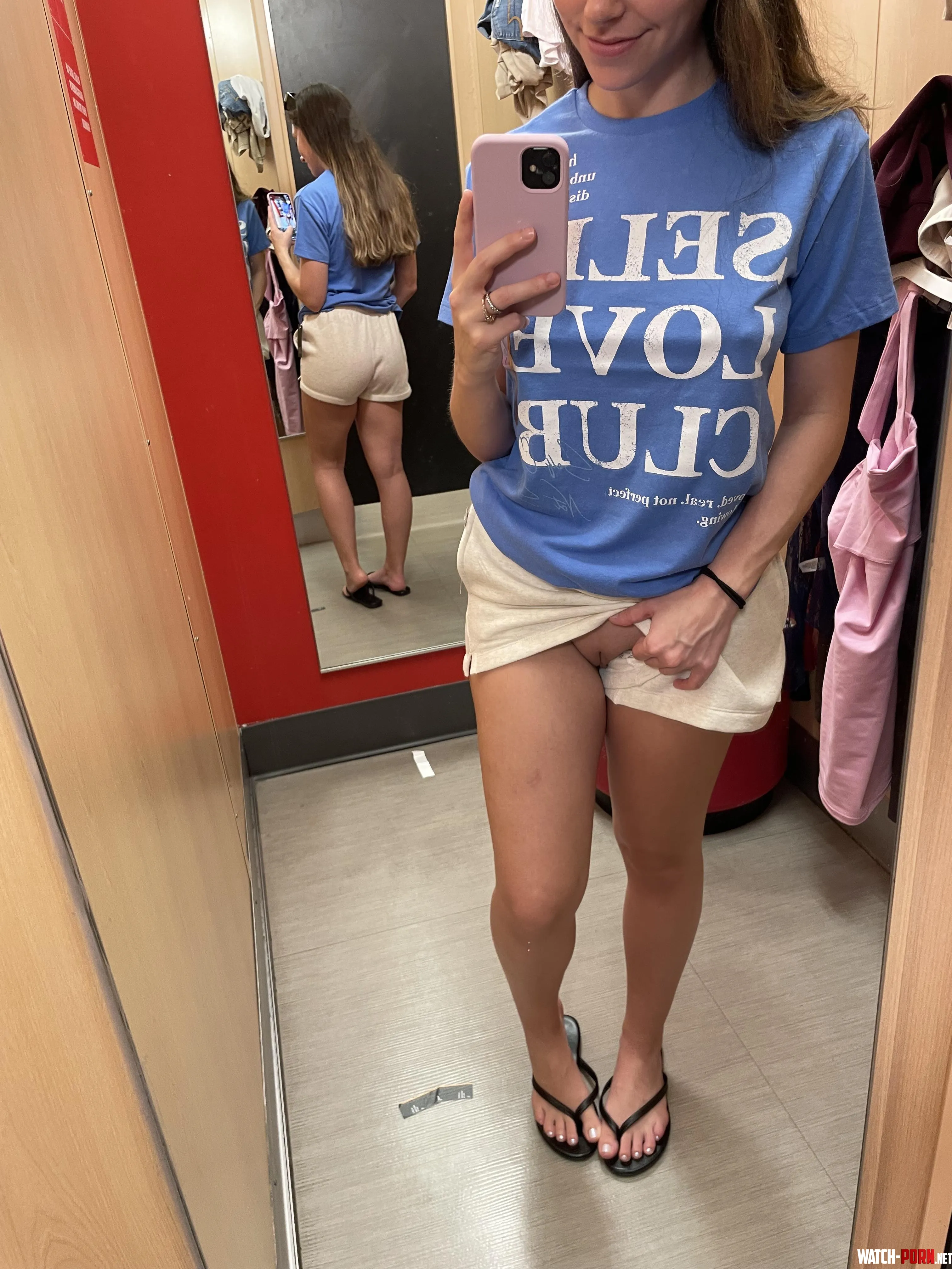 Kiss it in the dressing room  by Emmashared