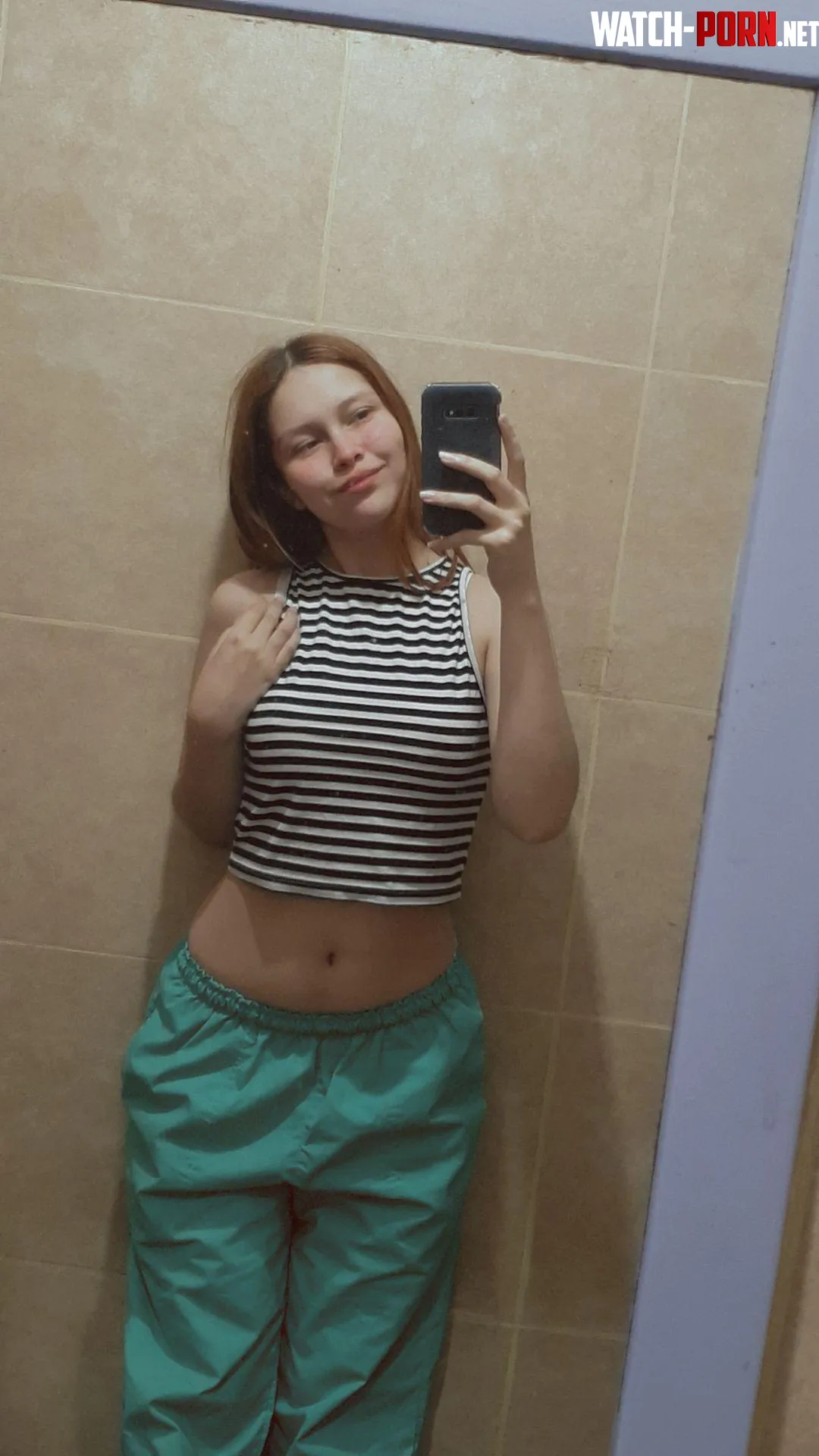 I love mirror selfies  by Amytinyslut