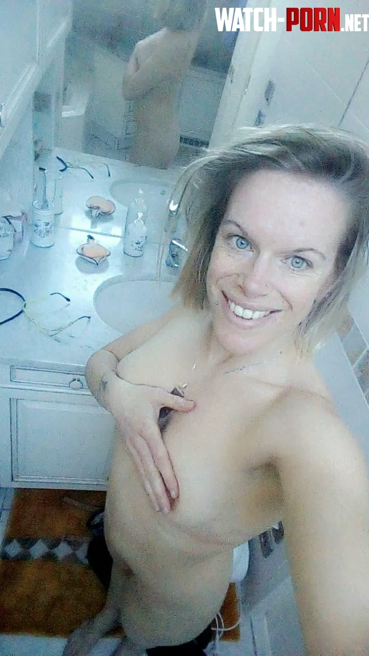 Feeling ugly at 42yo but smiling forever  by RockSpecialist222