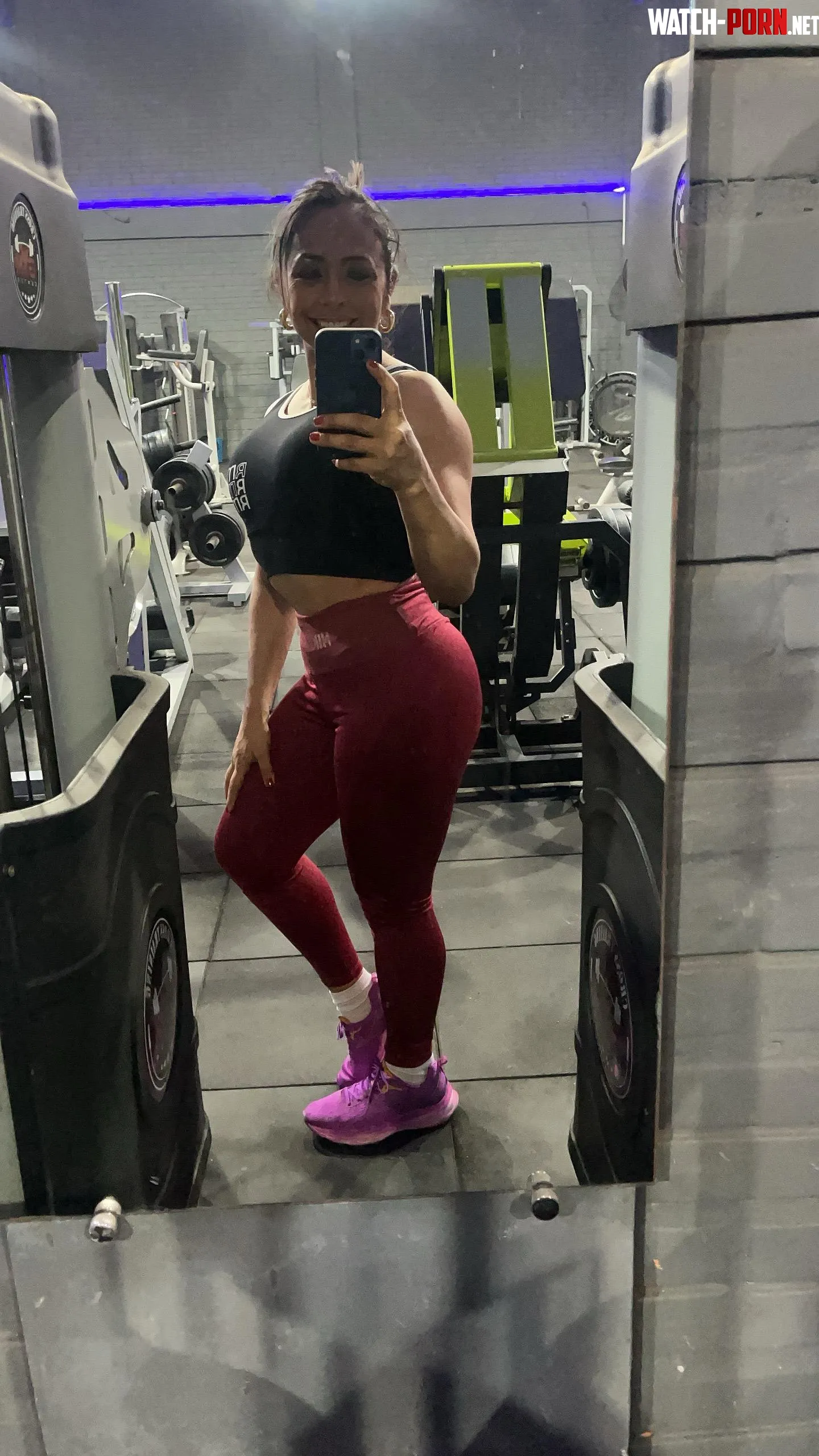 Keeping my body fit as always by girlypinkyx