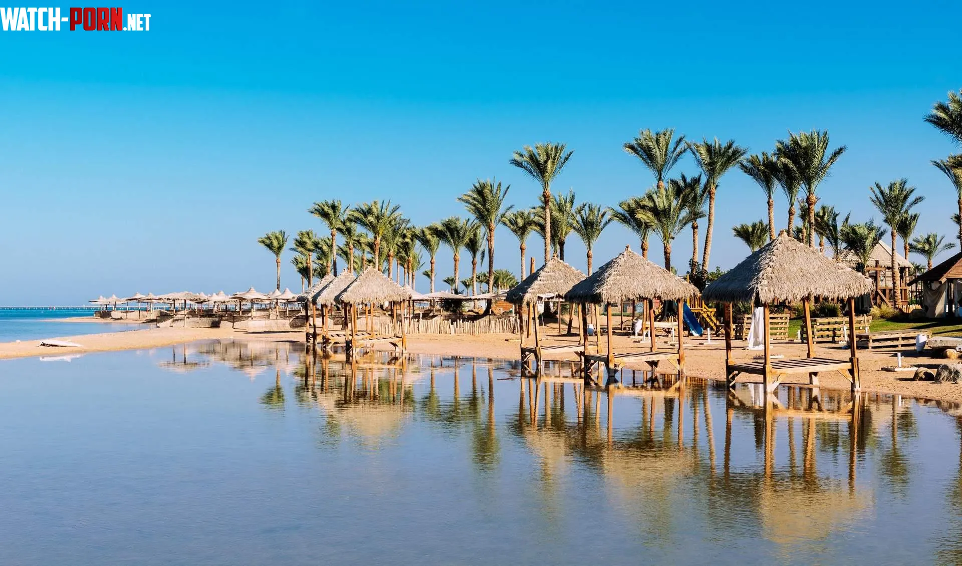 Beach in Egypt by hypoxia04