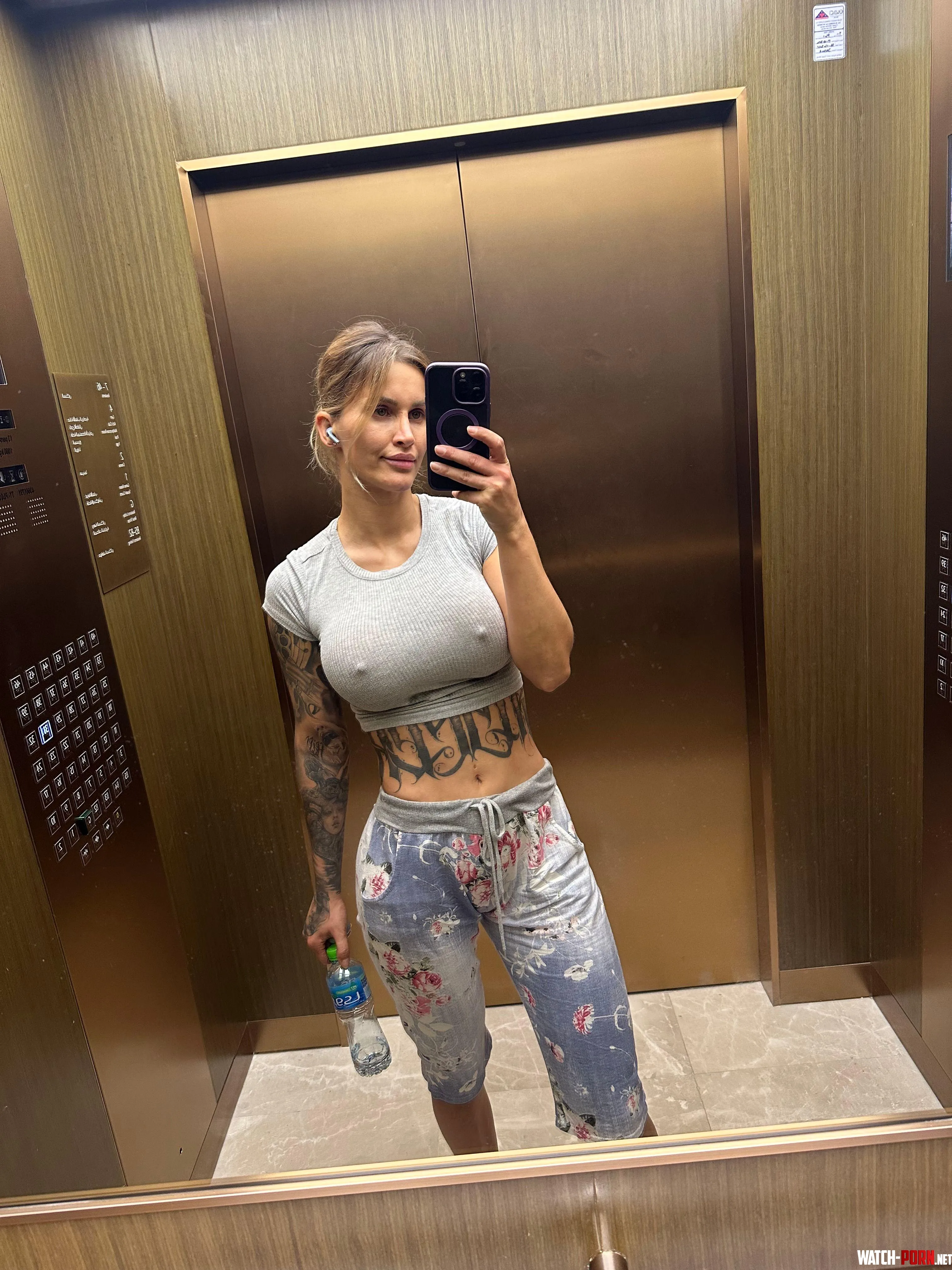 Ive always got a pokies on after gym by Jill-H008