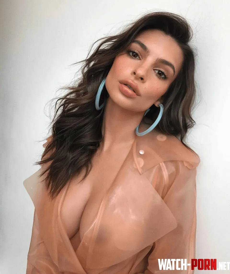 Emily Ratajkowski  by ANewError2024