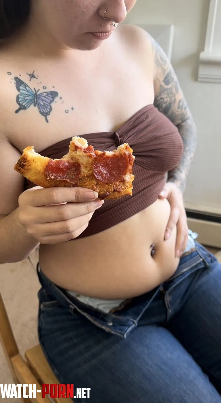 Putting on some weight  by The_candybear