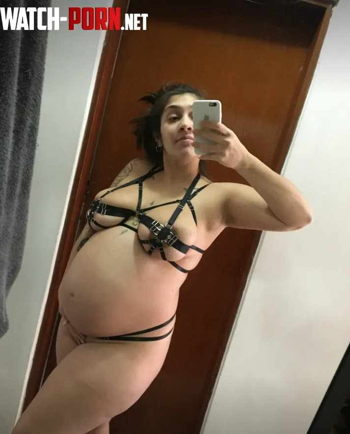 A wild preggo ready to do what you want by mommysensual