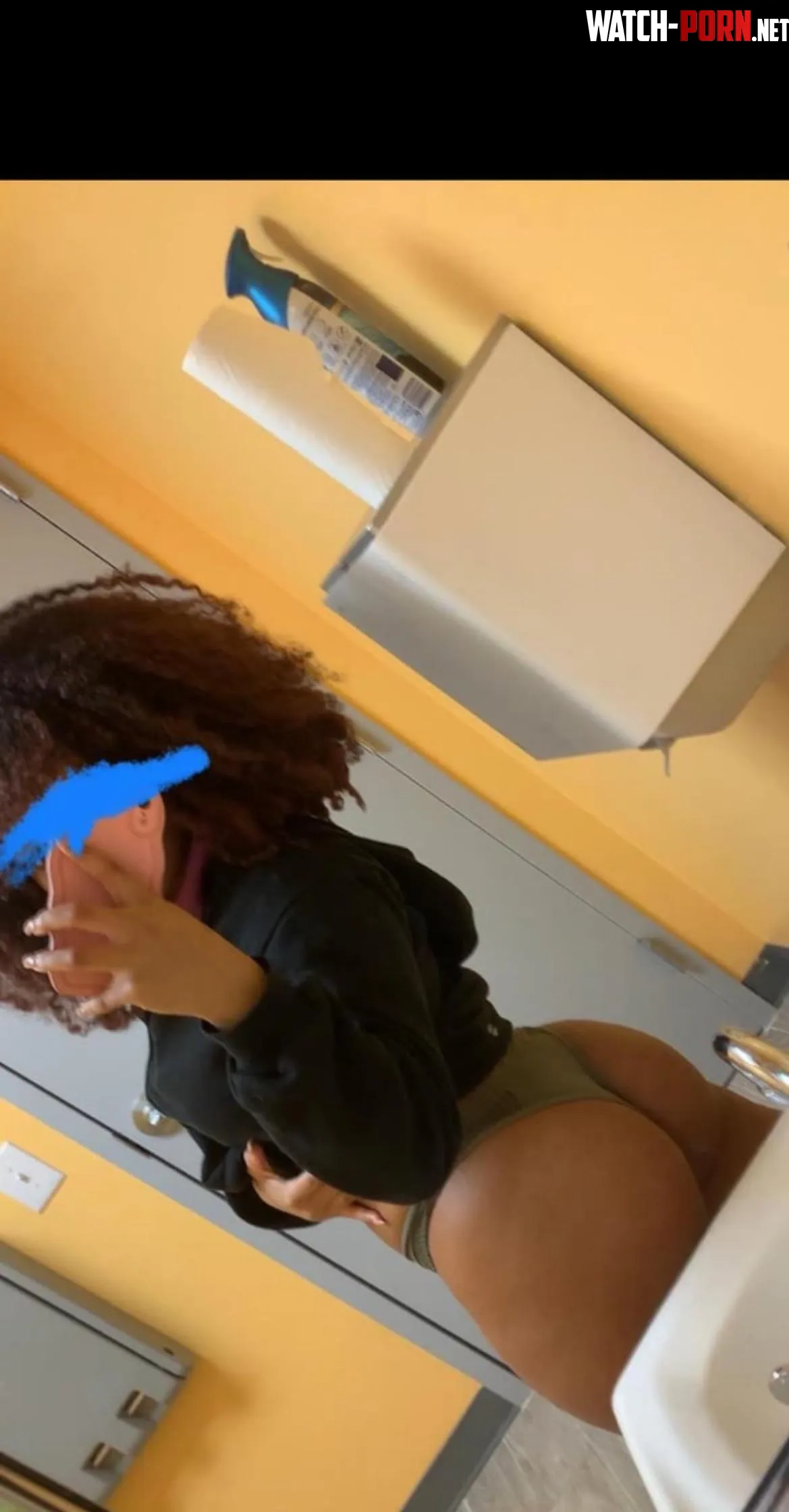 Would you f me in a public bathroom  by ilikesourpatches