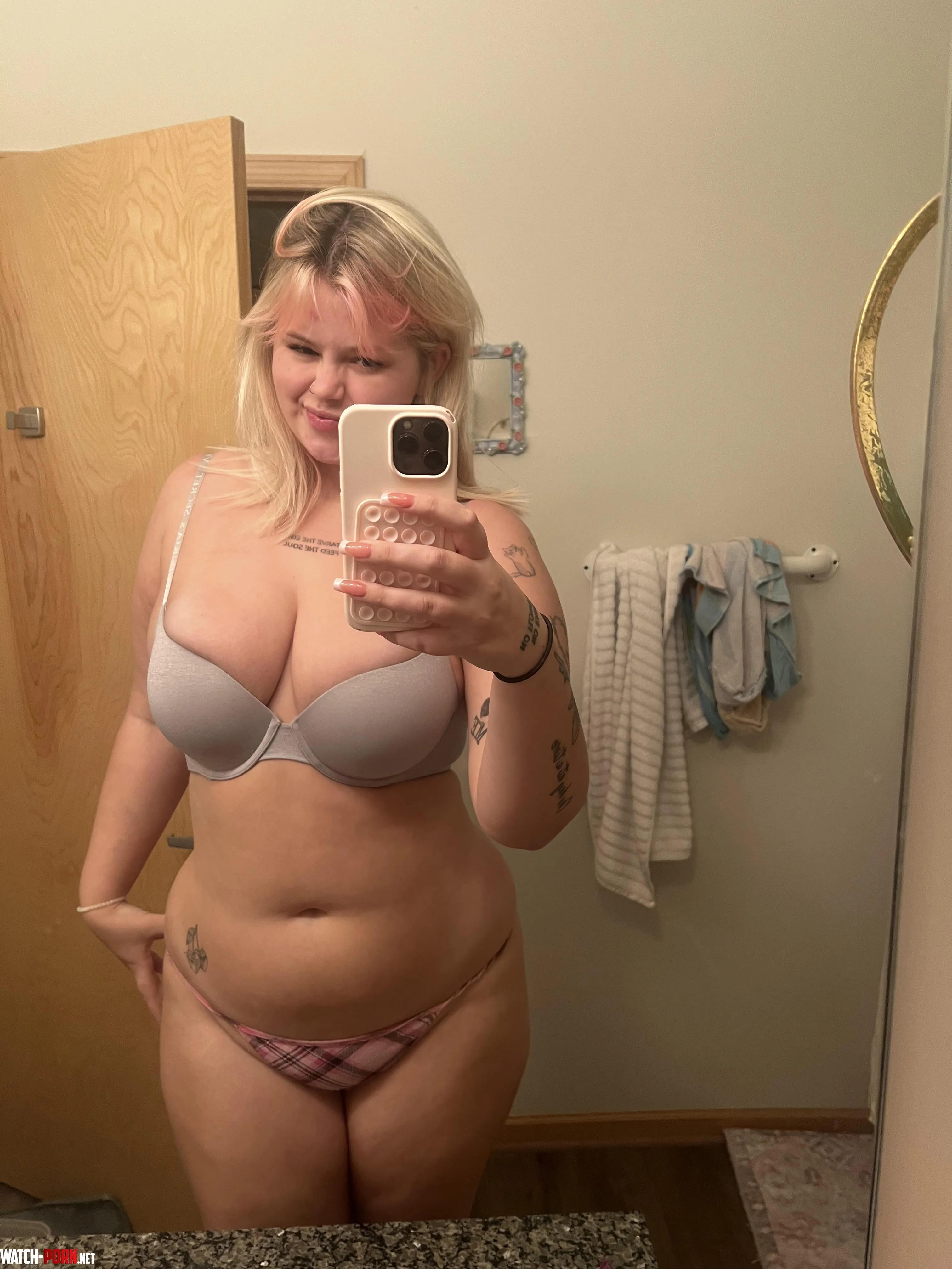 Am I chubby or thick by wispy_girlwa