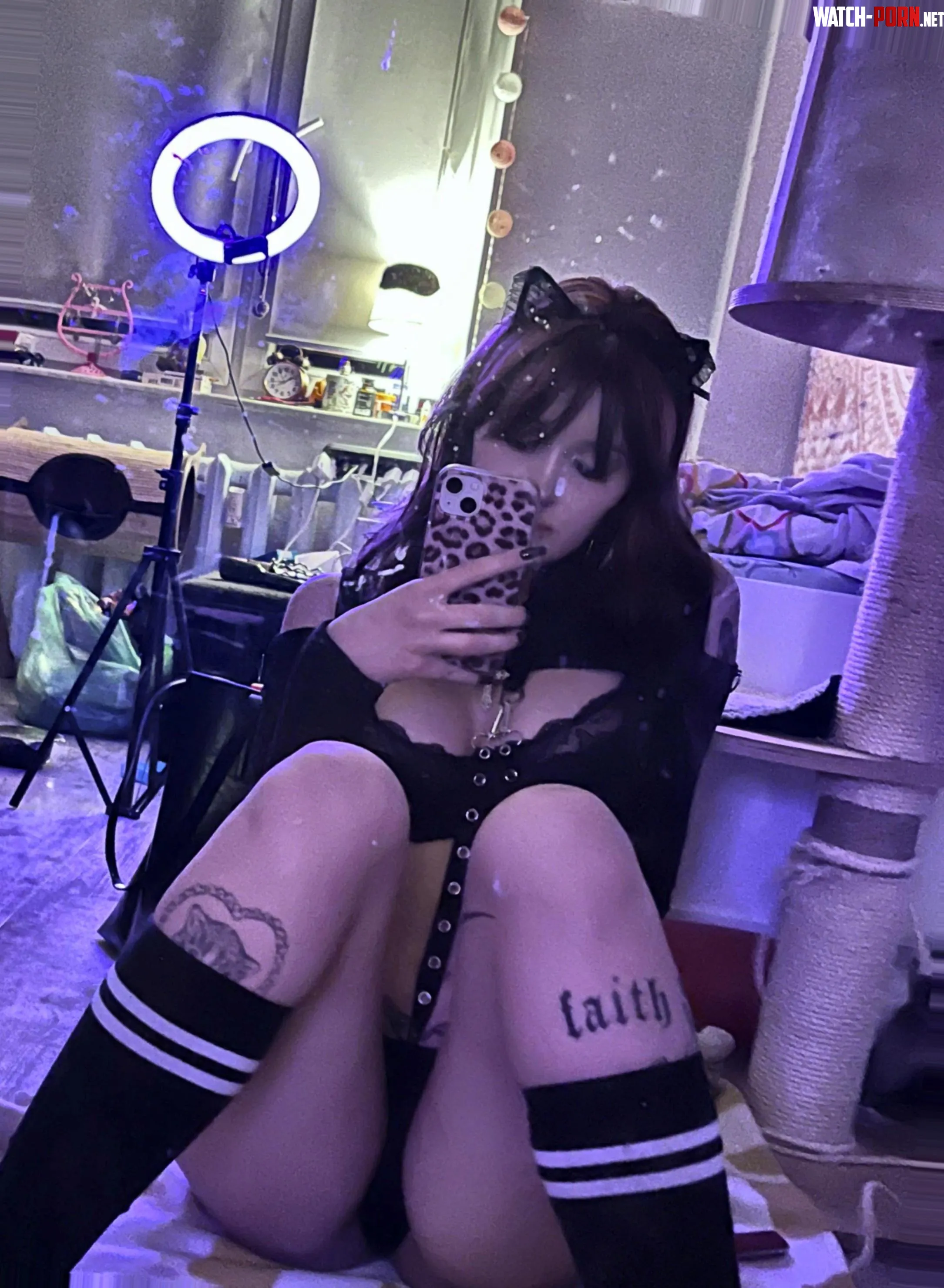 my ex dumped me so can i come to ur room 3 by rossiewaifugirl